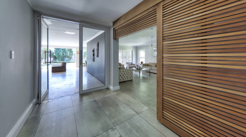 Spacious Family Home in Prestigious Durban North Property Images