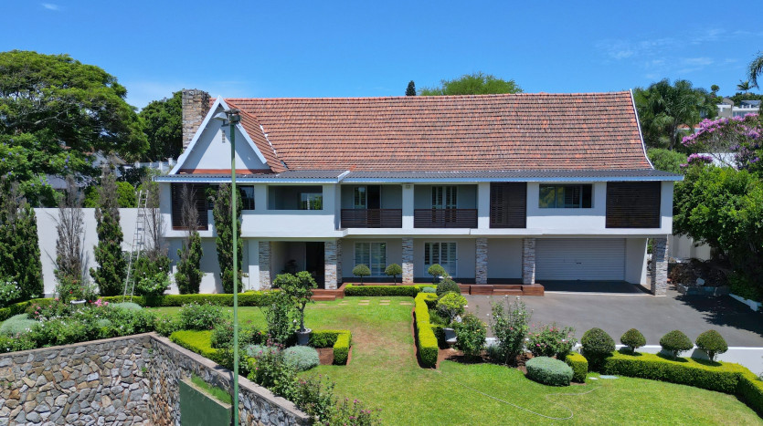 Spacious Family Home in Prestigious Durban North Property Images