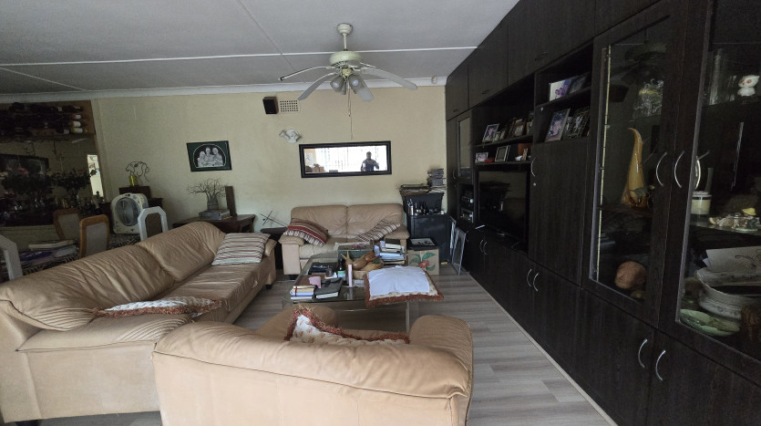 Multi-Dwelling Property In Riverside Property Images