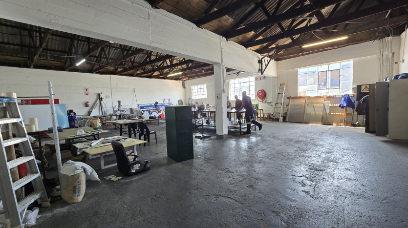 3 Industrial Units, Umbilo Property Images