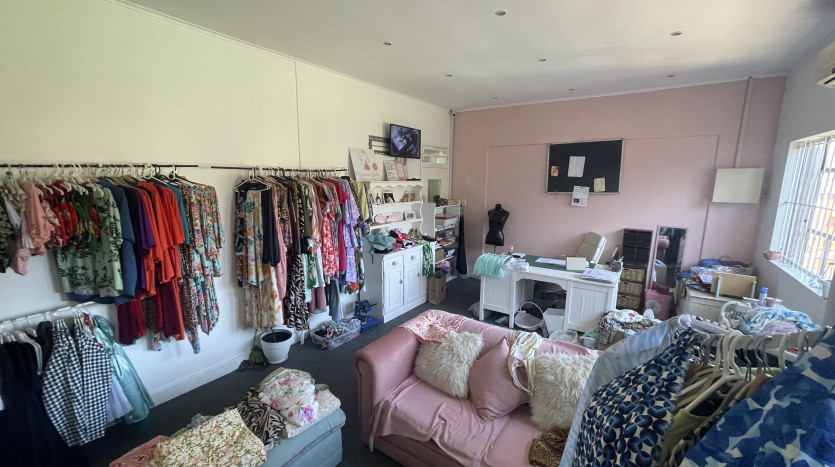 Iconic Retail Property In Glen Ashley Property Images