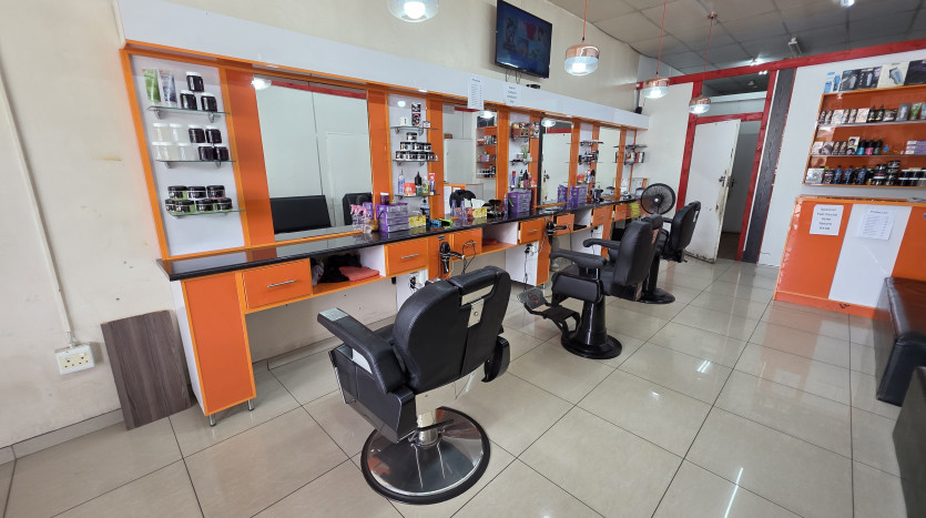 Prime Suburban Retail Landmark In Pioneer Park, Newcastle Property Images