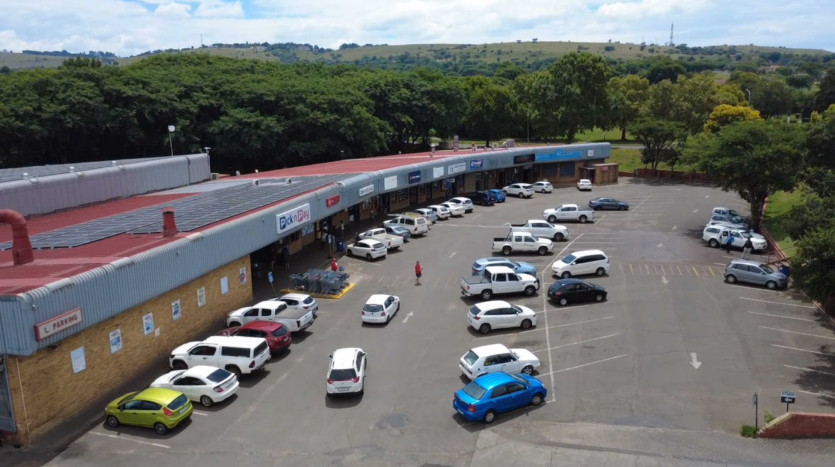 Prime Suburban Retail Landmark In Pioneer Park, Newcastle Property Images