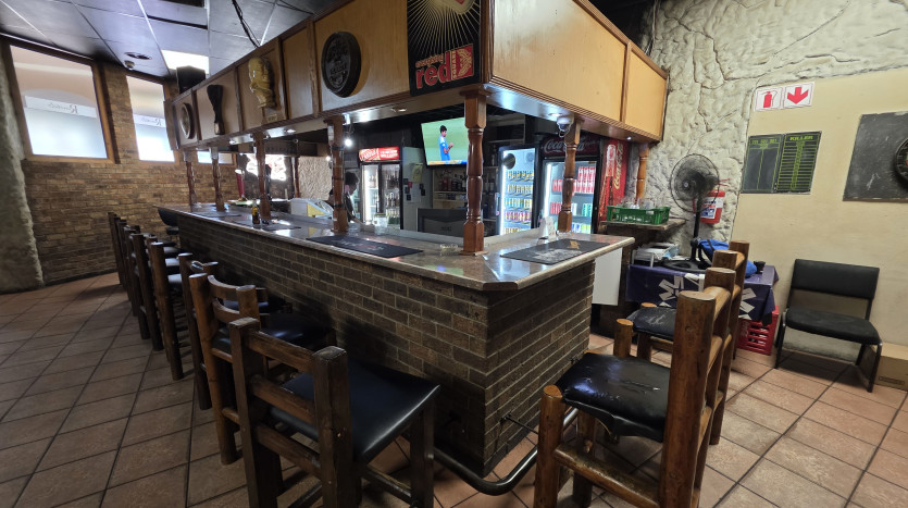 Prime Suburban Retail Landmark In Pioneer Park, Newcastle Property Images