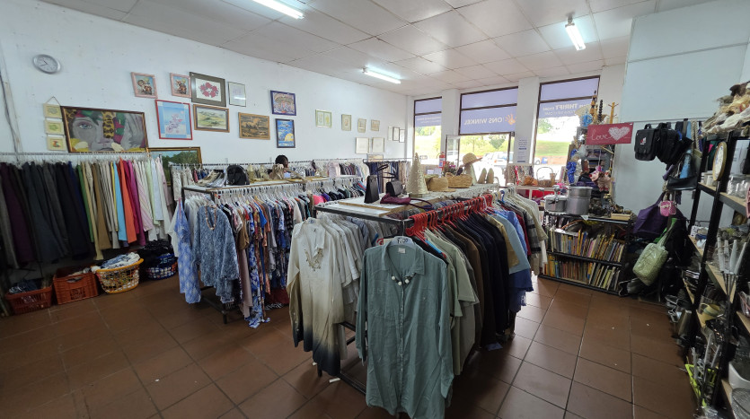 Prime Suburban Retail Landmark In Pioneer Park, Newcastle Property Images