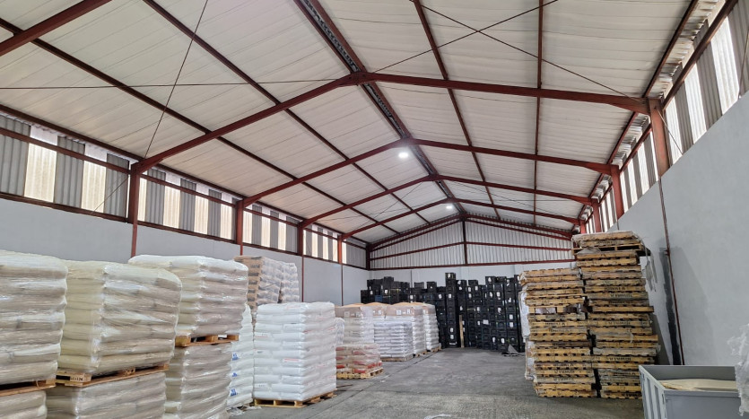 Functional Industrial Property on Chamberlain Road Property Images