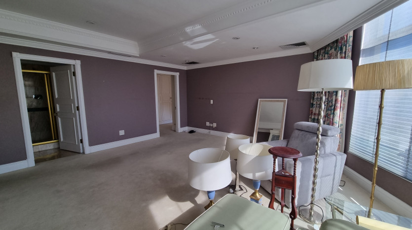 Large Luxurious Apartment in Musgrave Property Images