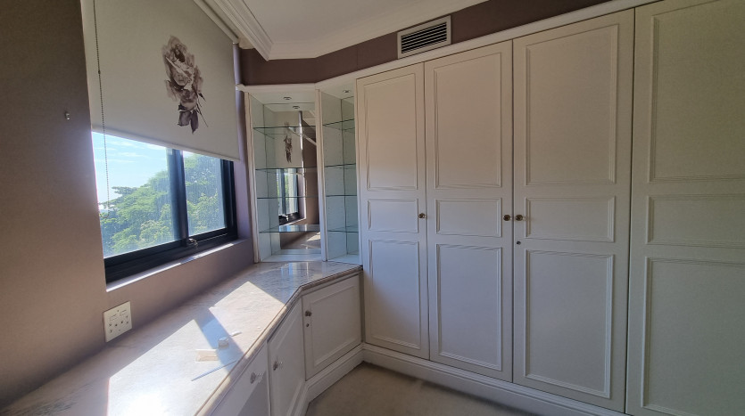 Large Luxurious Apartment in Musgrave Property Images