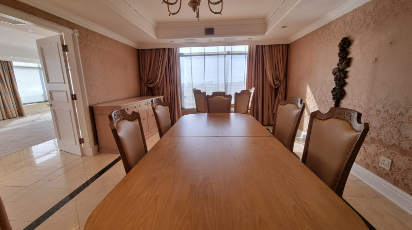 Large Luxurious Apartment in Musgrave Property Images