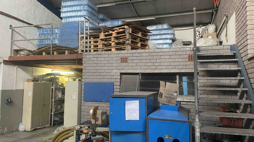 Industrial Warehouse & Factories in Queensmead, Durban Property Images