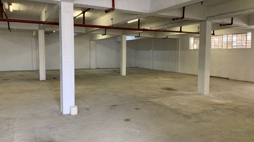 Highly Visible Warehouse Braelyn Industrial Property Images