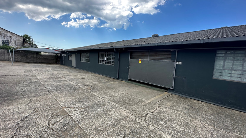 Highly Visible Warehouse Braelyn Industrial Property Images