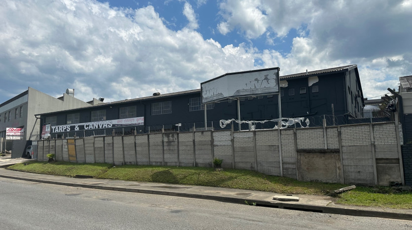 Highly Visible Warehouse Braelyn Industrial Property Lead Image