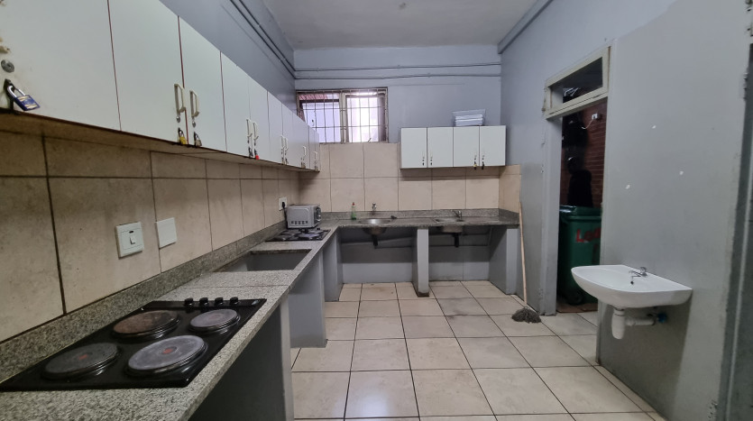 Accommodation Block In Durban CBD With Lease In Place Property Images