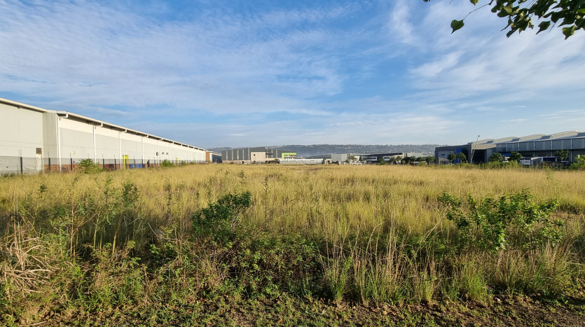 ± 4 700 m² Industrial Development Land in Cornubia Property Images