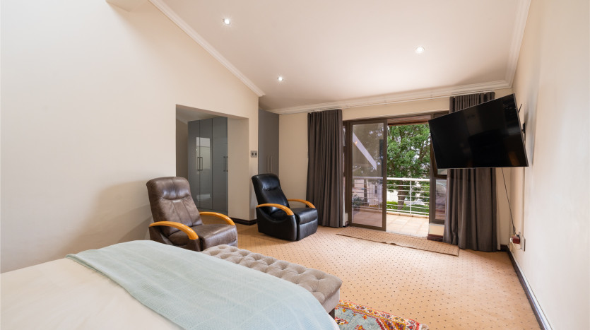 4 Bedroom Home in Umhlanga Property Images