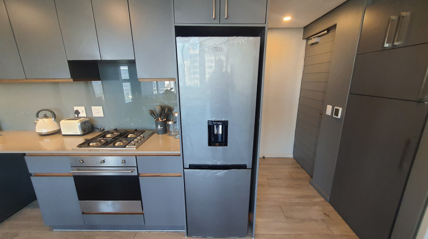 Luxurious 2 Bedroom in Prominent Apartment Block Umhlanga Property Images