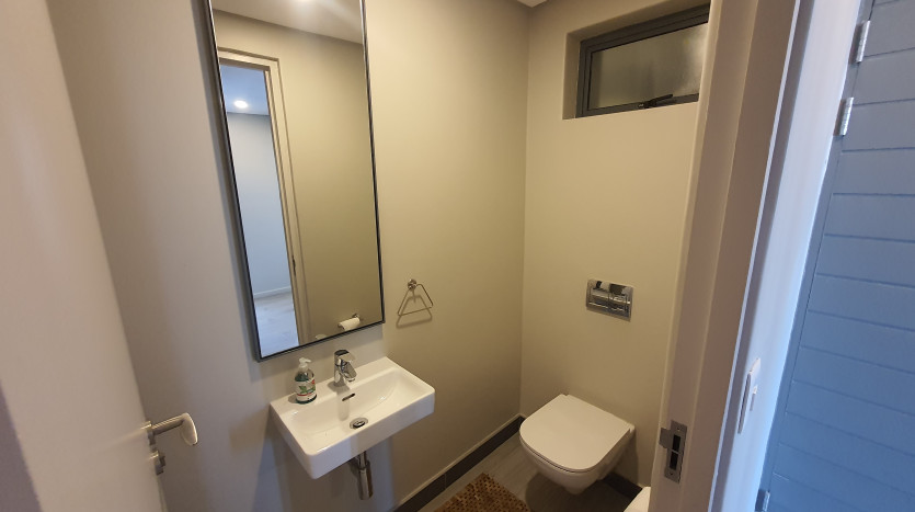 Luxurious 2 Bedroom in Prominent Apartment Block Umhlanga Property Images