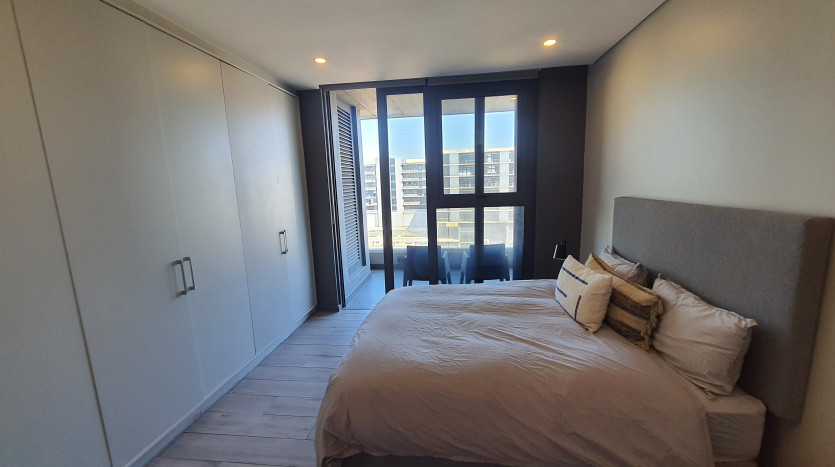 Luxurious 2 Bedroom in Prominent Apartment Block Umhlanga Property Images
