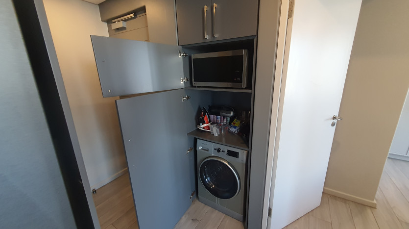 Luxurious 2 Bedroom in Prominent Apartment Block Umhlanga Property Images