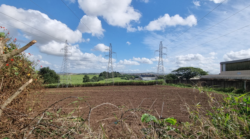 ± 2.8 Ha Industrial Property with Redevelopment Opportunity Property Images