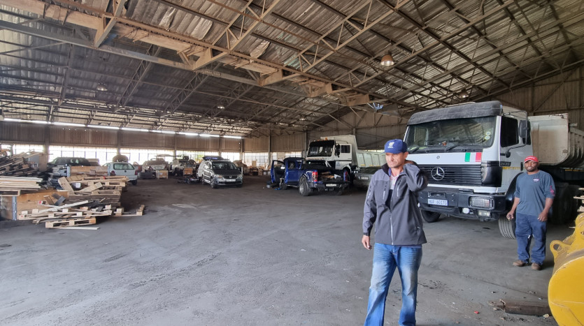 ± 2.8 Ha Industrial Property with Redevelopment Opportunity Property Images
