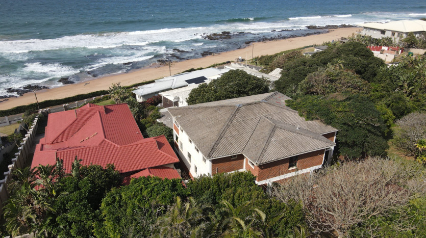 3 Adjacent Residential Properties Umdloti Property Images