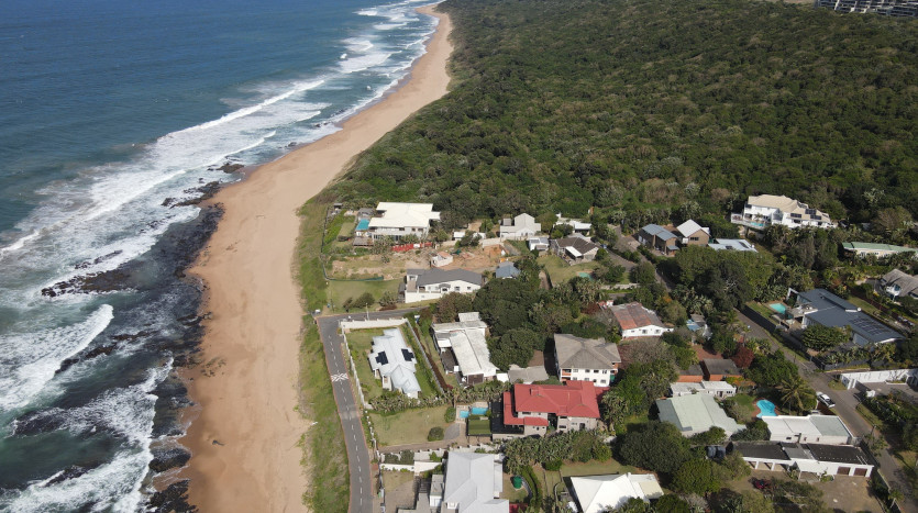 3 Adjacent Residential Properties Umdloti Property Images