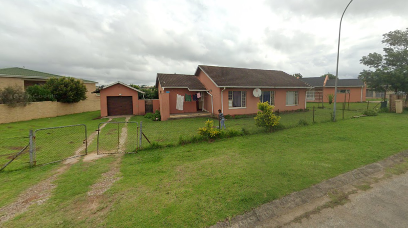3 Bedroom House in Southridge Park, Mthatha Property Images
