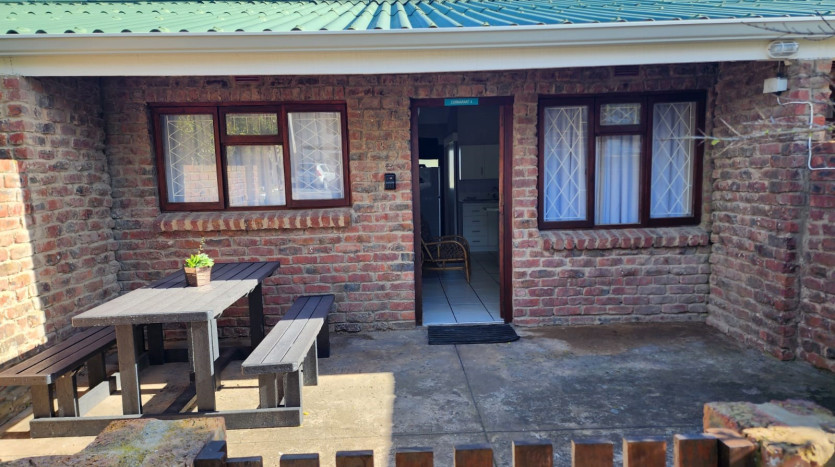 HIGH COURT ORDER - Income Generating Holiday Letting Stillbaai Property Images