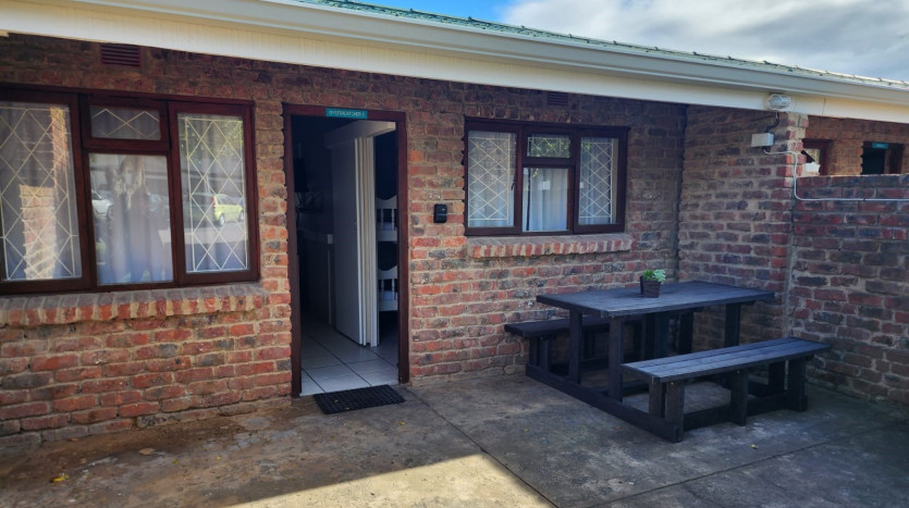 HIGH COURT ORDER - Income Generating Holiday Letting Stillbaai Property Images