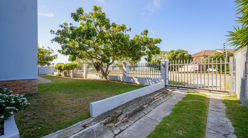 Lucrative Residential Investment Port Elizabeth Property Images