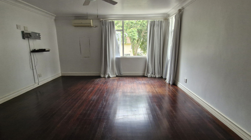 DECEASED ESTATE: Versatile 8 Bedroom Home in Upper Durban North Property Images