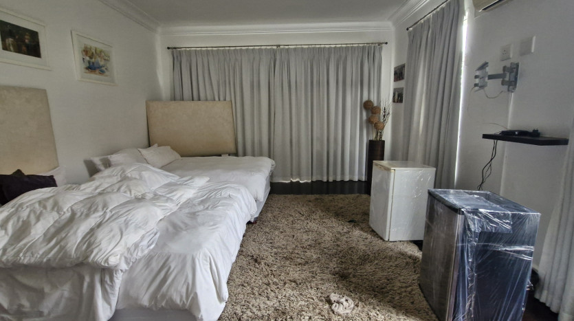 DECEASED ESTATE: Versatile 8 Bedroom Home in Upper Durban North Property Images