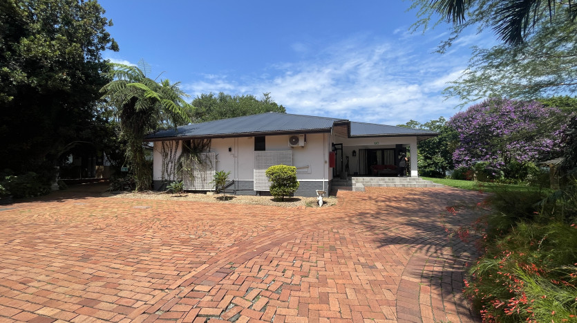 Prime Boutique Estate with Luxury Accommodation & Event Facilities Property Images