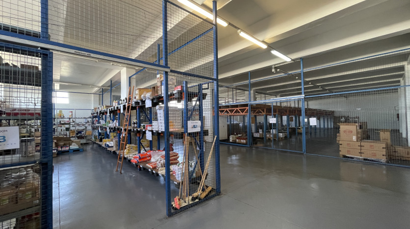 Prominent Industrial Property In Congella Property Images