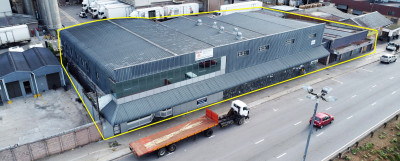 High-Visibility Business Premises - Ideal for Multiple Uses