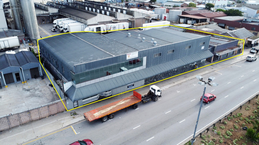 High-Visibility Business Premises - Ideal for Multiple Uses