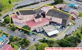 Landmark Mixed Use Fuel and Commercial Property in Chatsworth