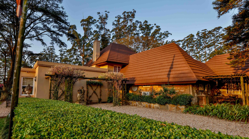 Equestrian Centre, Corporate Retreat or Wedding Venue Property Images
