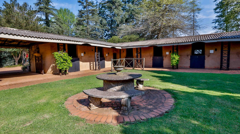 Equestrian Centre, Corporate Retreat or Wedding Venue Property Images
