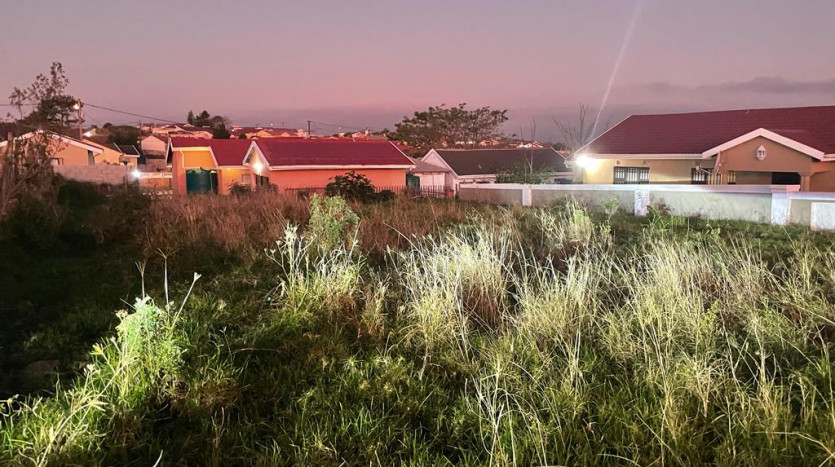 2 x ± 413 m² Vacant Stands in Butterworth Property Lead Image