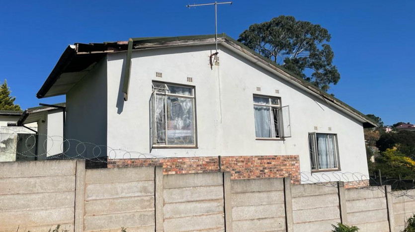 House in Butterworth Property Lead Image