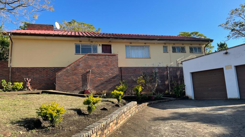 4 Bedroom House in Butterworth Property Images