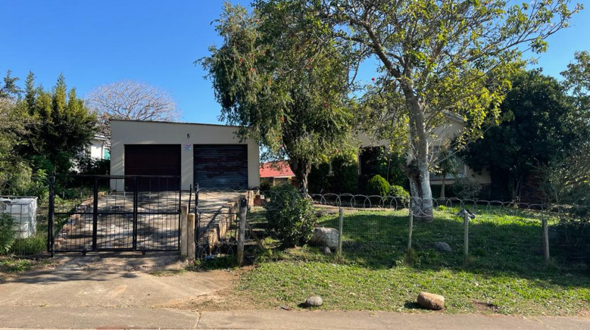 3 Bedroom House with Outbuilding in Butterworth Property Lead Image