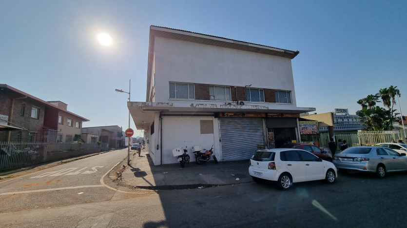 Front Line Commercial Property in Busy Node Property Lead Image