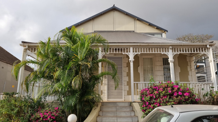 3 Storey Building in Overport Property Images