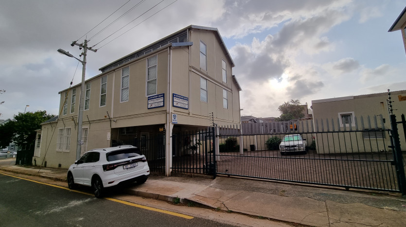 3 Storey Building in Overport Property Images