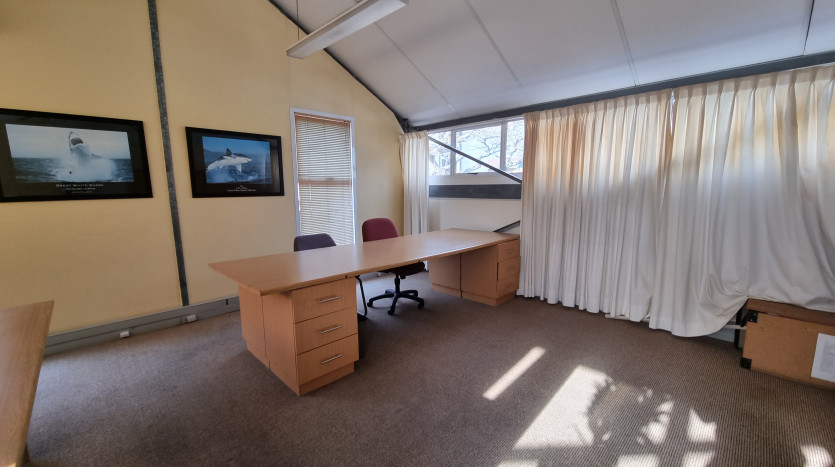 3 Storey Building in Overport Property Images