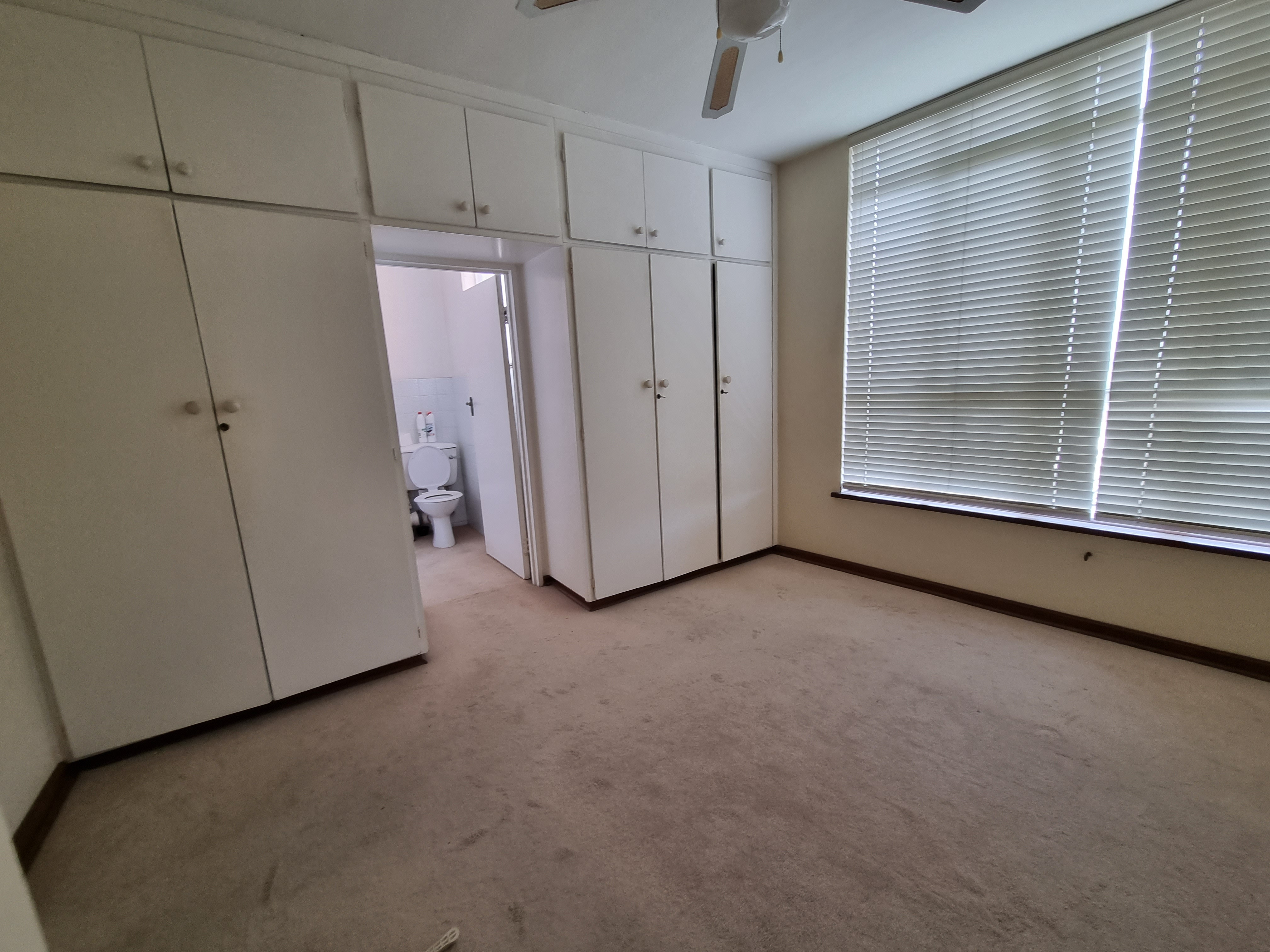 Sea View Apartment Windermere, Durban